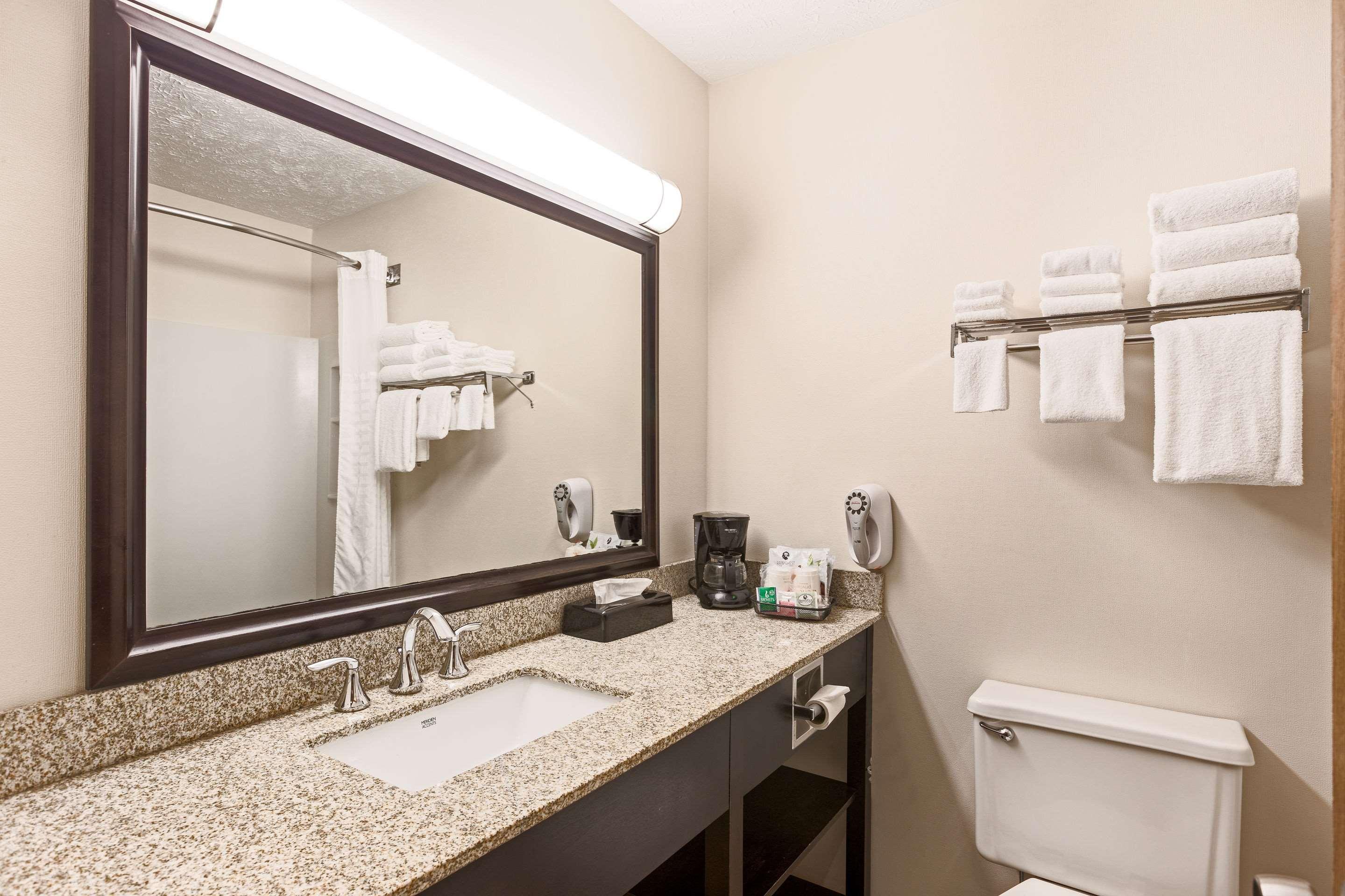 Quality Inn Petoskey-Harbor Springs Esterno foto