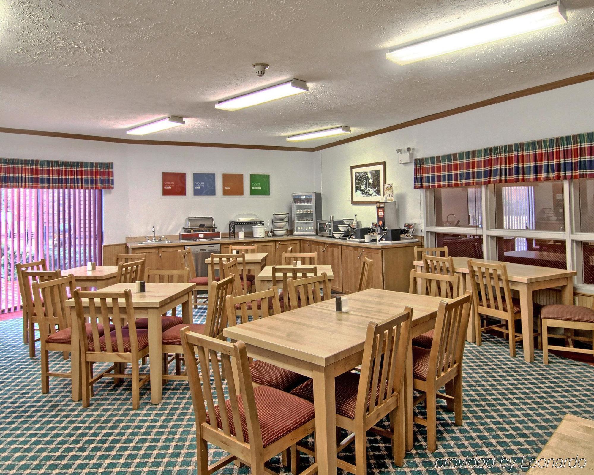 Quality Inn Petoskey-Harbor Springs Esterno foto
