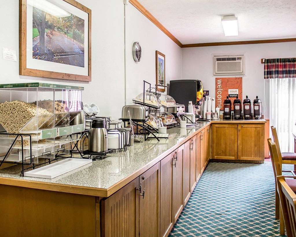 Quality Inn Petoskey-Harbor Springs Ristorante foto