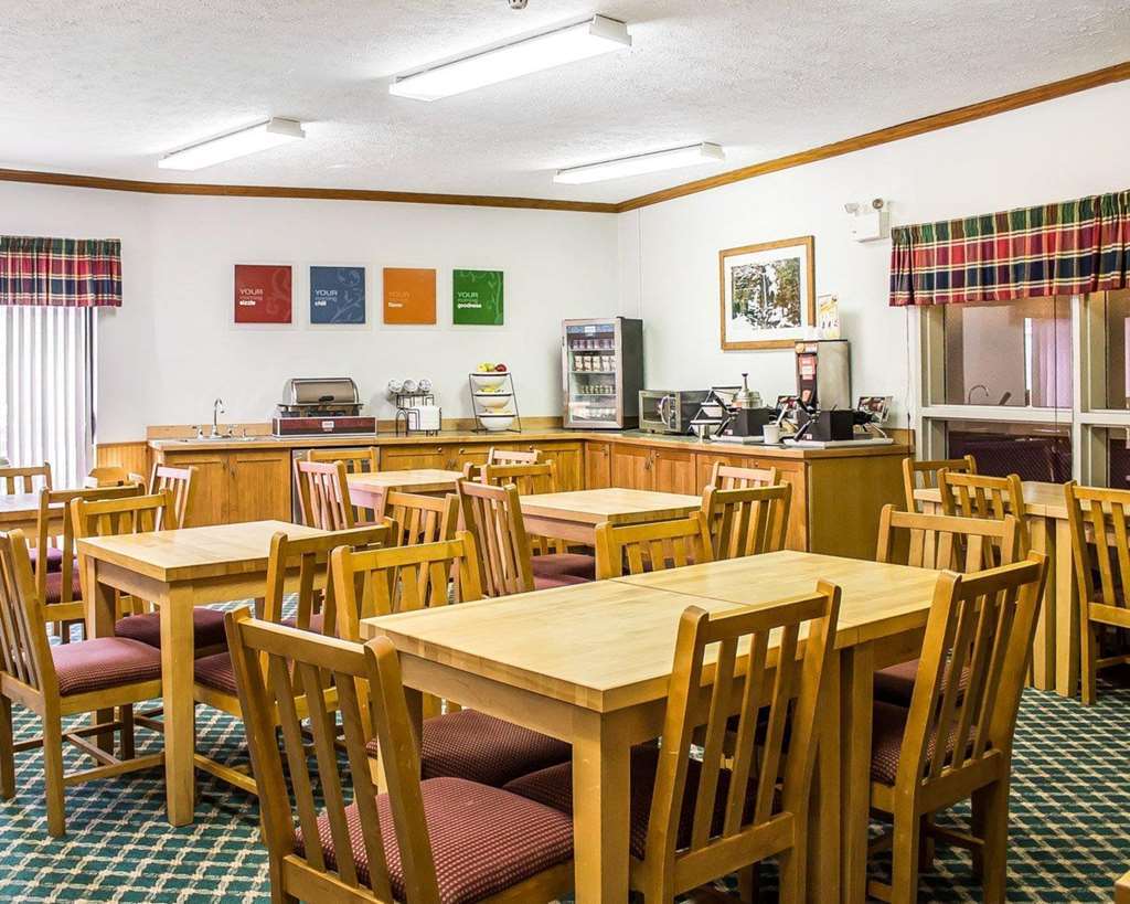 Quality Inn Petoskey-Harbor Springs Ristorante foto
